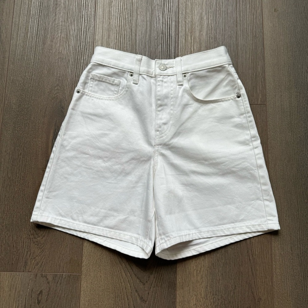 Uniqlo White Jean Shorts Size 22